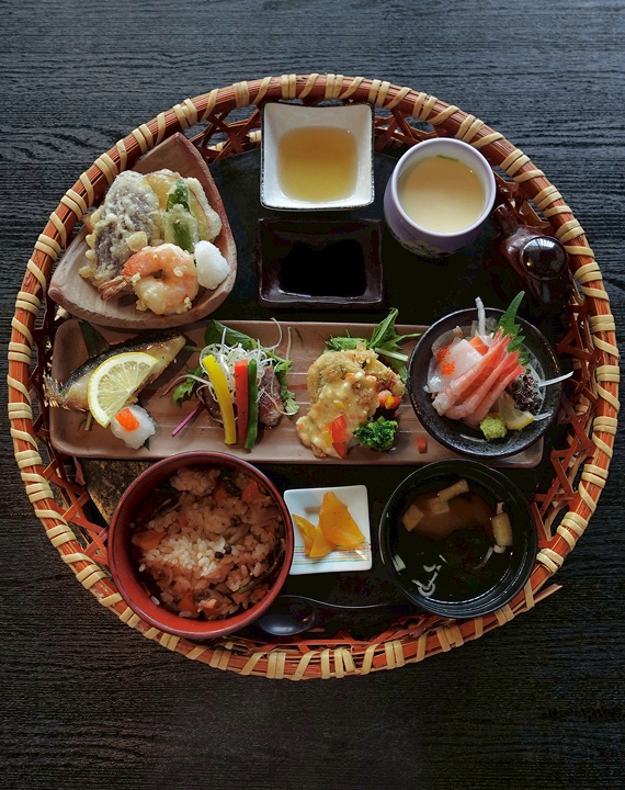 和(なごみ)御膳の画像